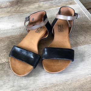 Mix Mooz Sandals